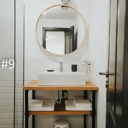 فندق مبيت وإفطار The Pines Boutique -