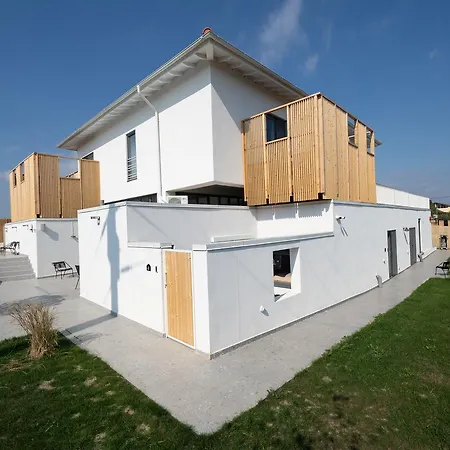 The Pines Boutique - Oda ve Kahvaltı 5*