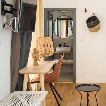 The Pines Boutique - Bed and breakfast Vama Veche