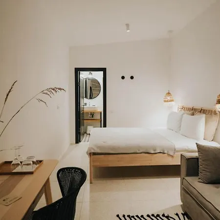 The Pines Boutique - Bed and breakfast 5*