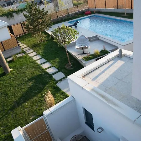 Bed and breakfast The Pines Boutique - Vama Veche